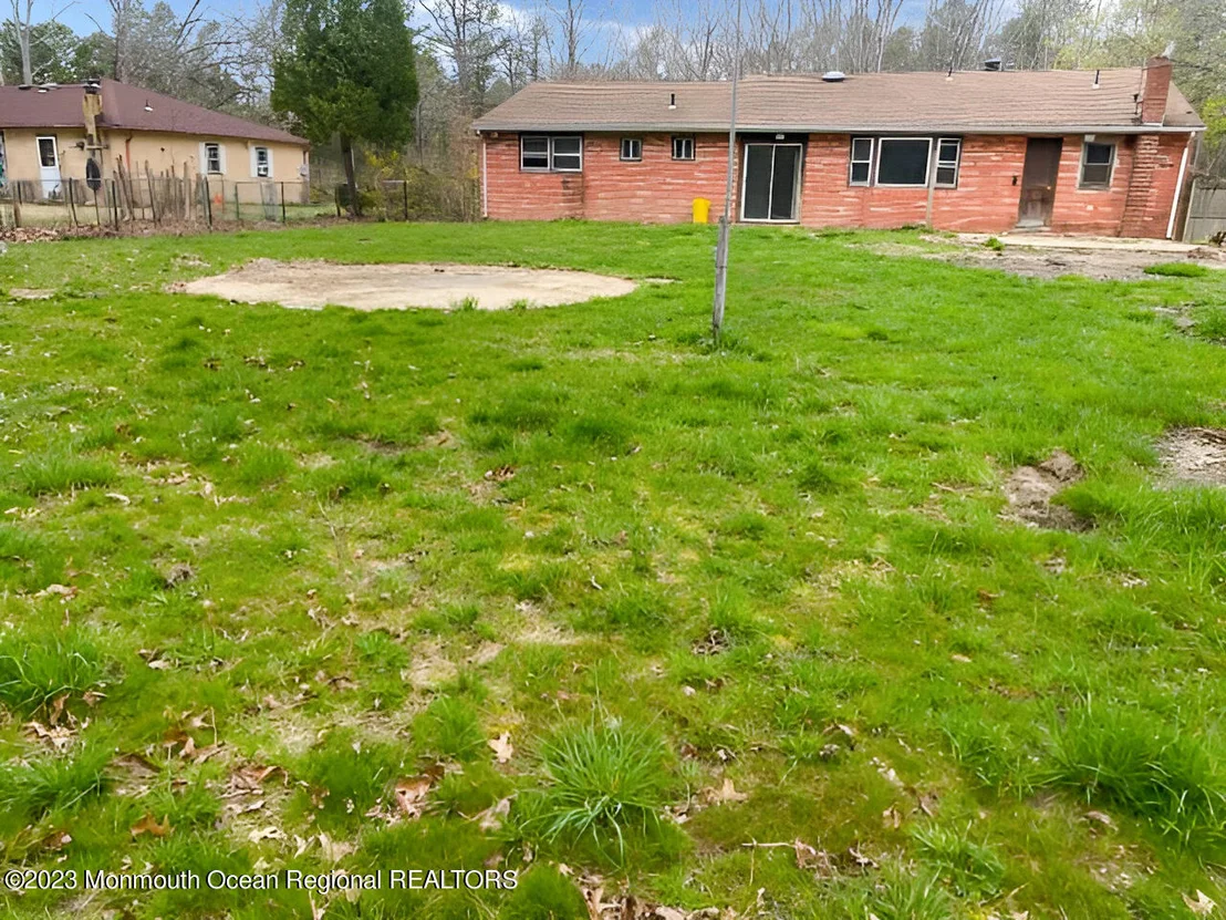 Photo of 835 Bowman Road