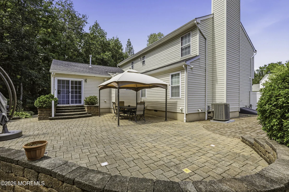 Photo of 339 Murray Drive