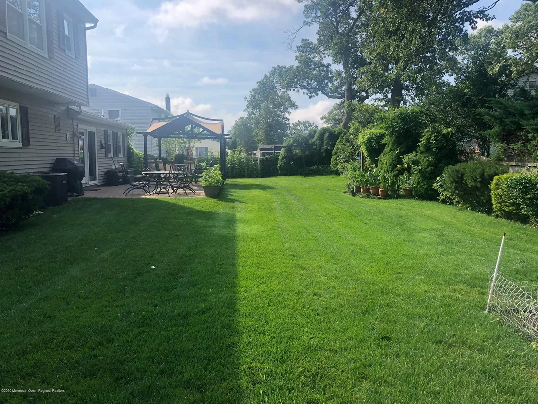 Photo of 220 Colonial Drive