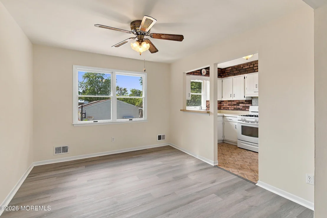 Photo of 296 Lake Shore Drive