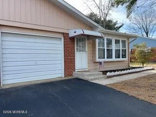 Photo of 10 B Lexington Drive