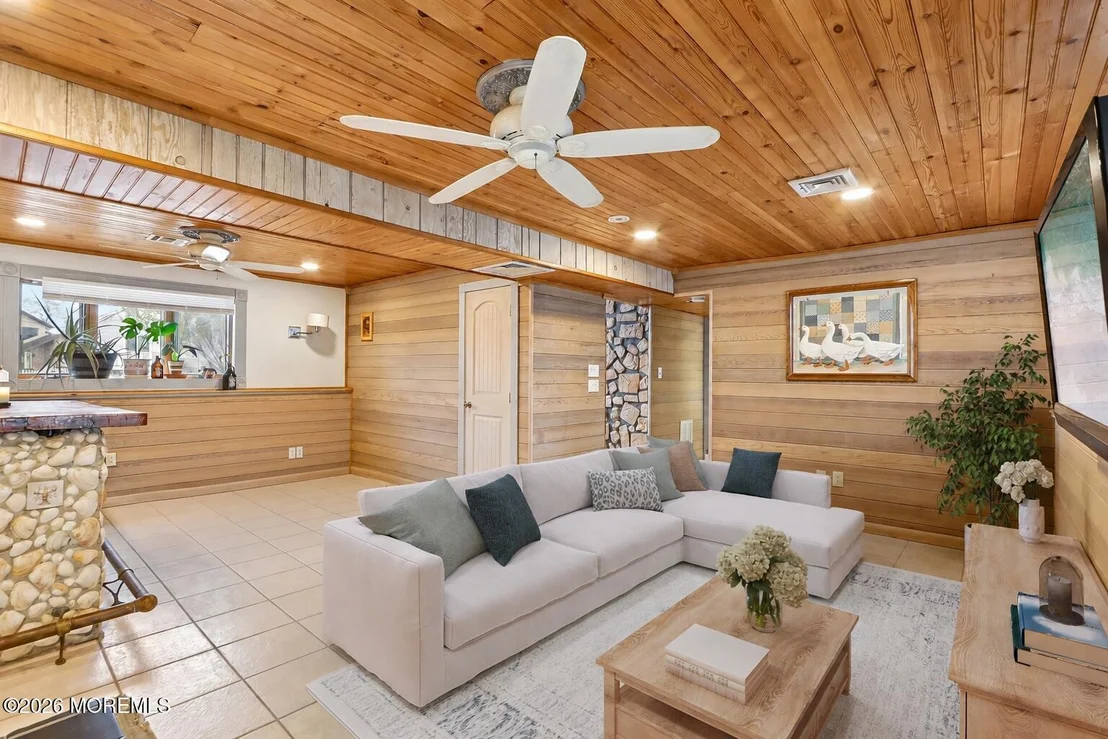 Photo of 3138 Oceanic Drive