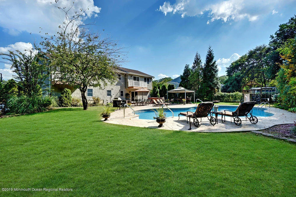 Photo of 1409 Roller Road