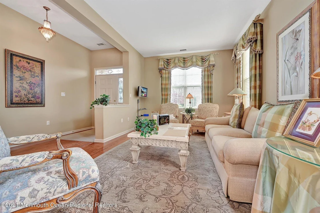 Photo of 41 Portchester Drive