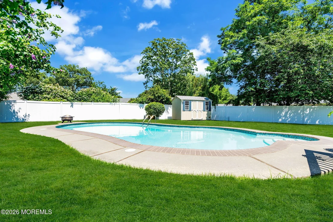 Photo of 1126 Overlook Drive