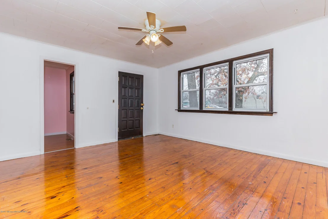 Photo of 511 Barber Avenue