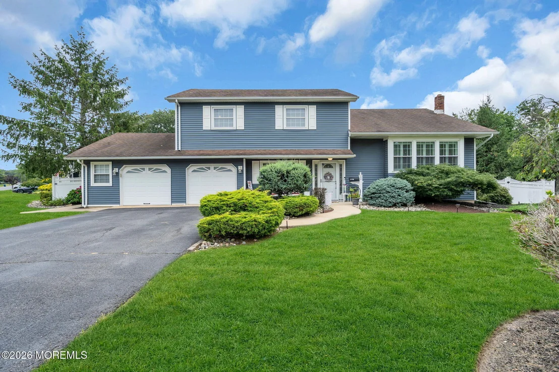 Photo of 1 Meadowbrook Drive