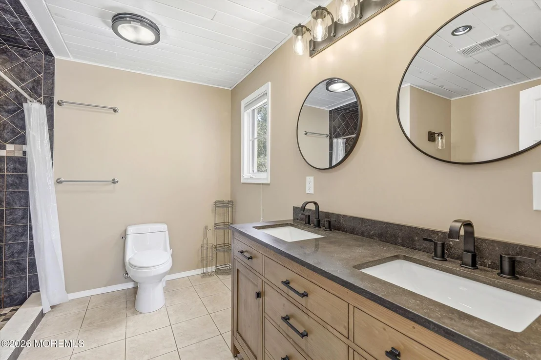 Photo of 14 Scheiber Drive