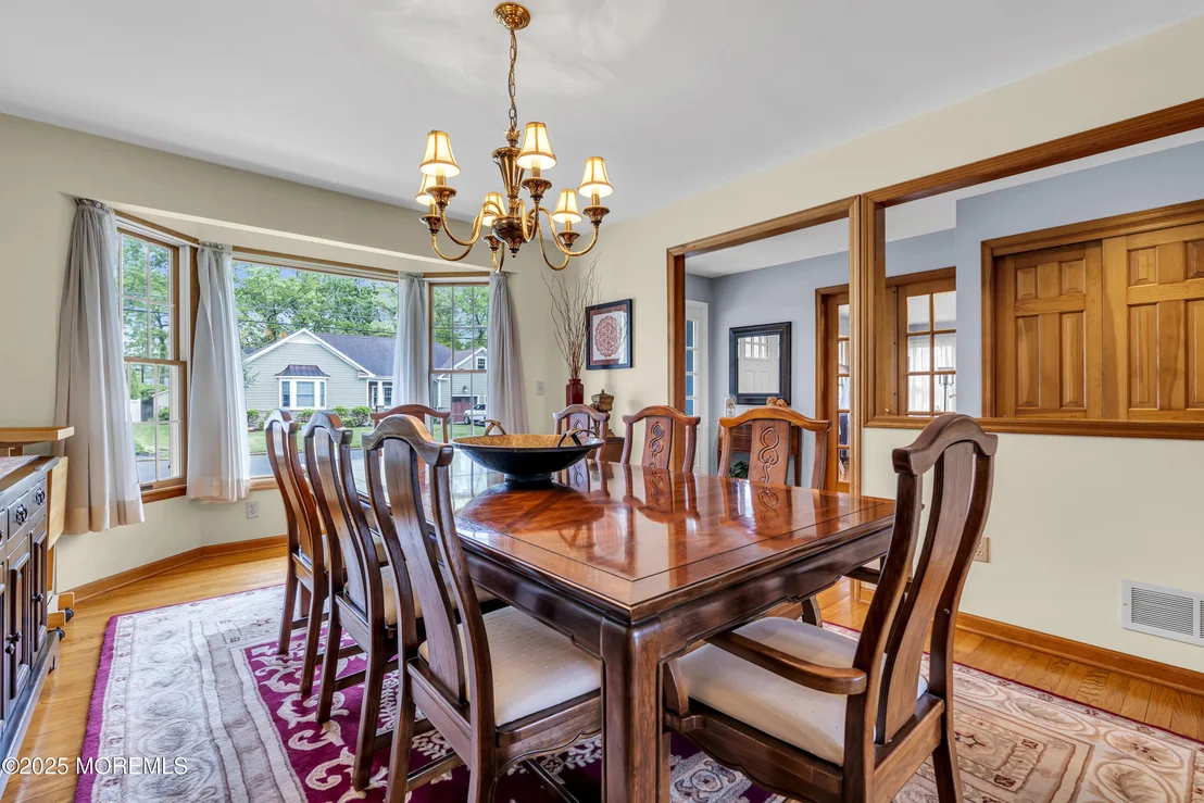 Photo of 560 Midwood Drive