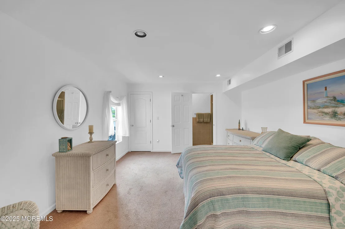 Photo of 741 S River Drive