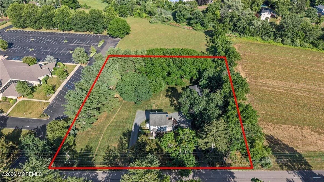 Photo of 102 Middletown Road