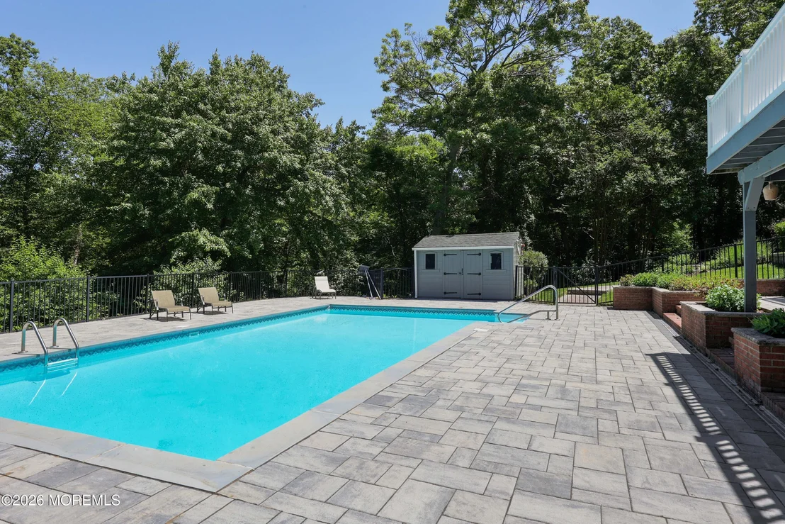 Photo of 1908 Shadowbrook Drive