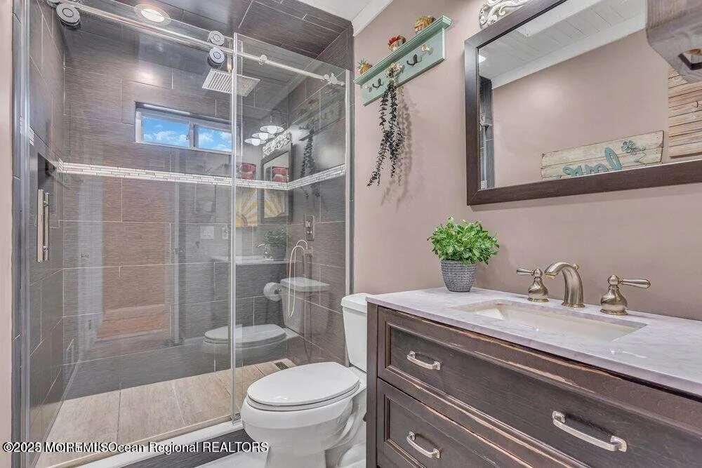Photo of 541 Frank Applegate Road