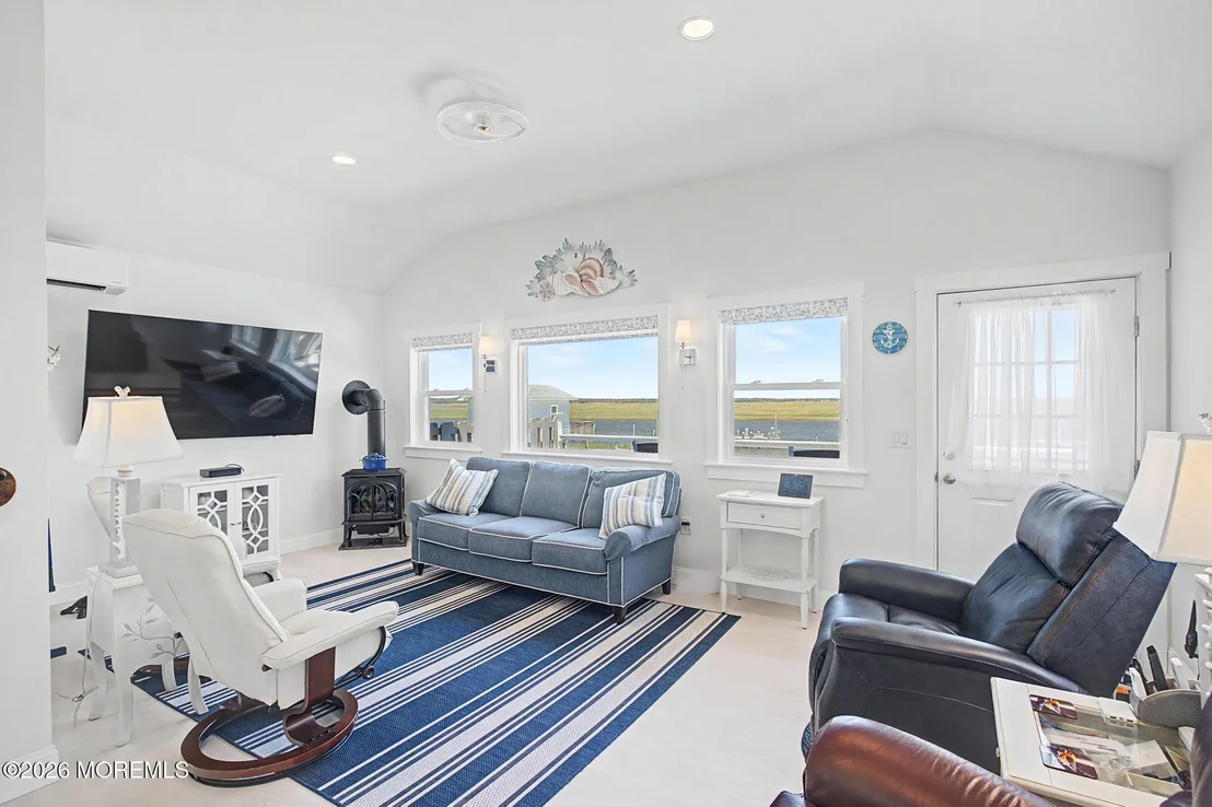 Photo of 418 Dock Road