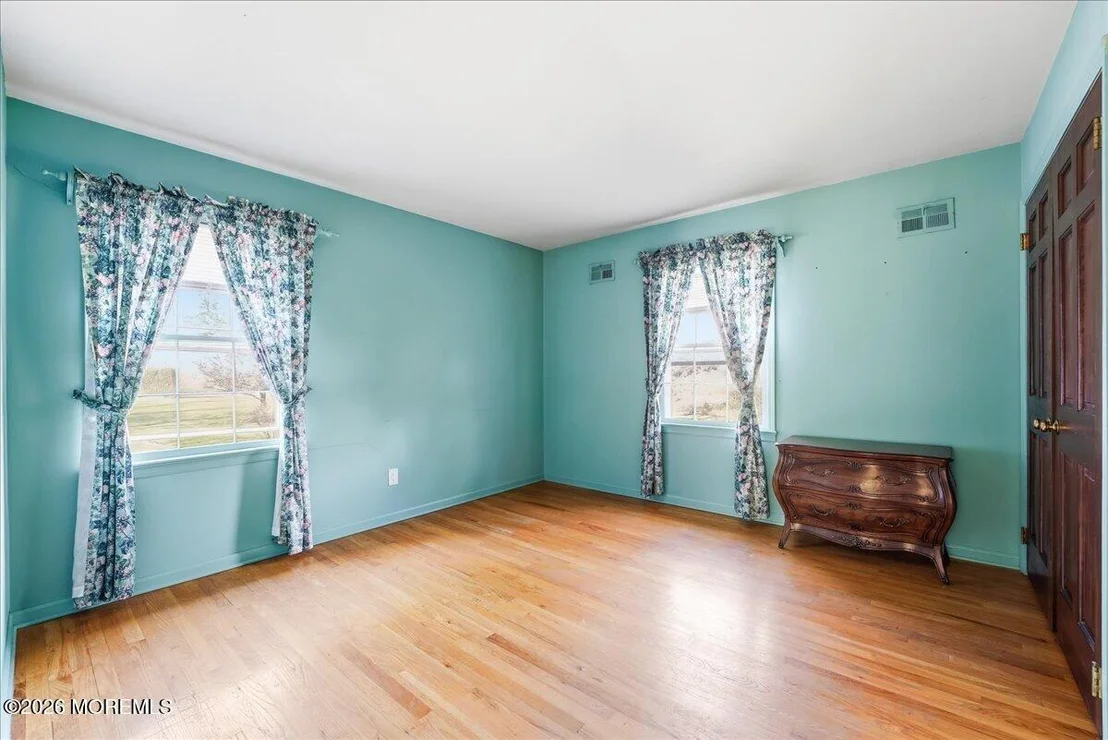 Photo of 11 Woodside Drive