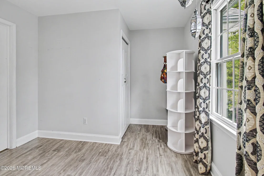 Photo of 502 Yew Drive