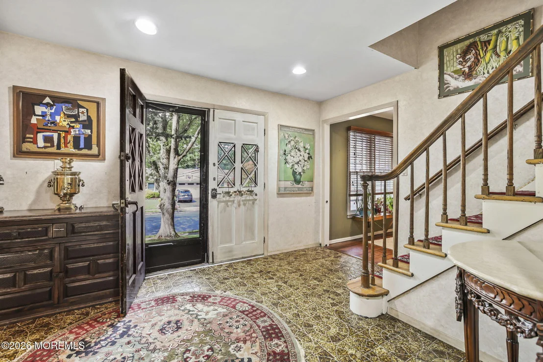 Photo of 5 Spencer Circle
