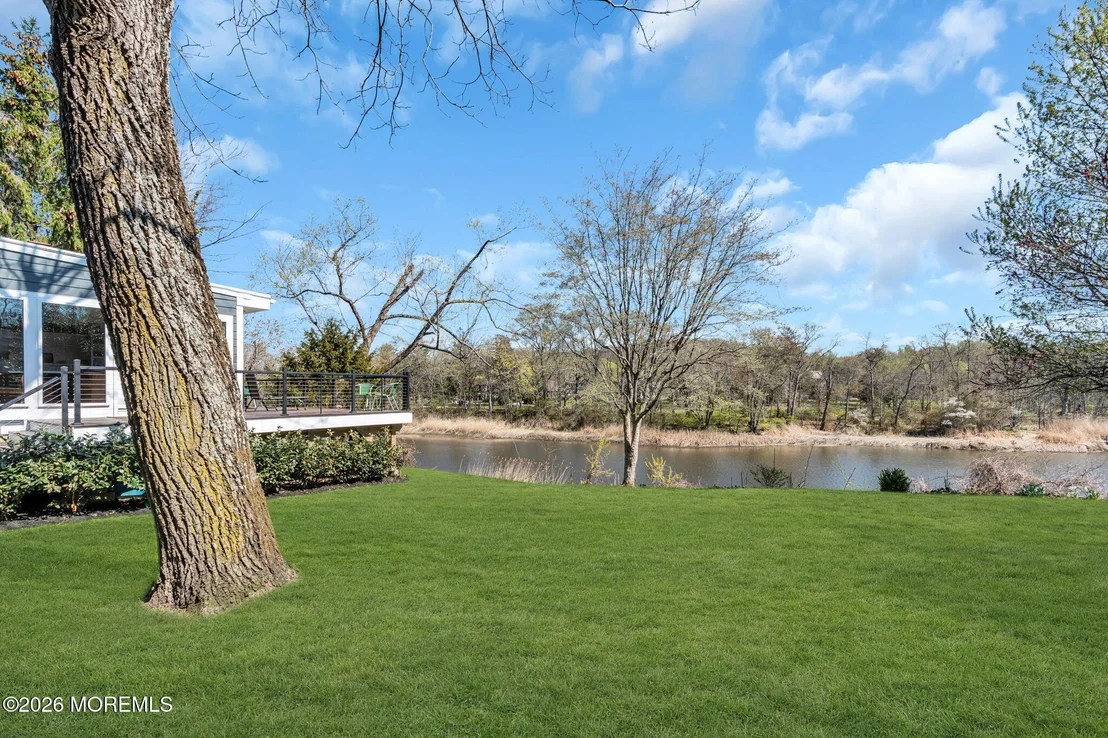 Photo of 531 Locust Point Road