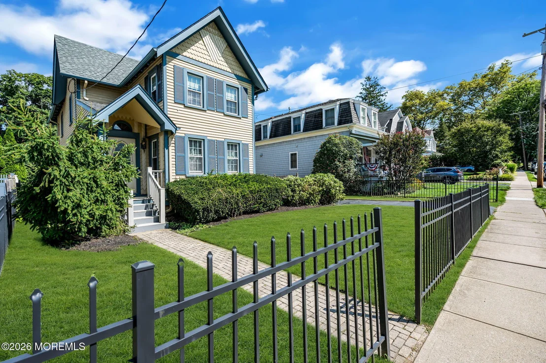 Photo of 29 1st Street
