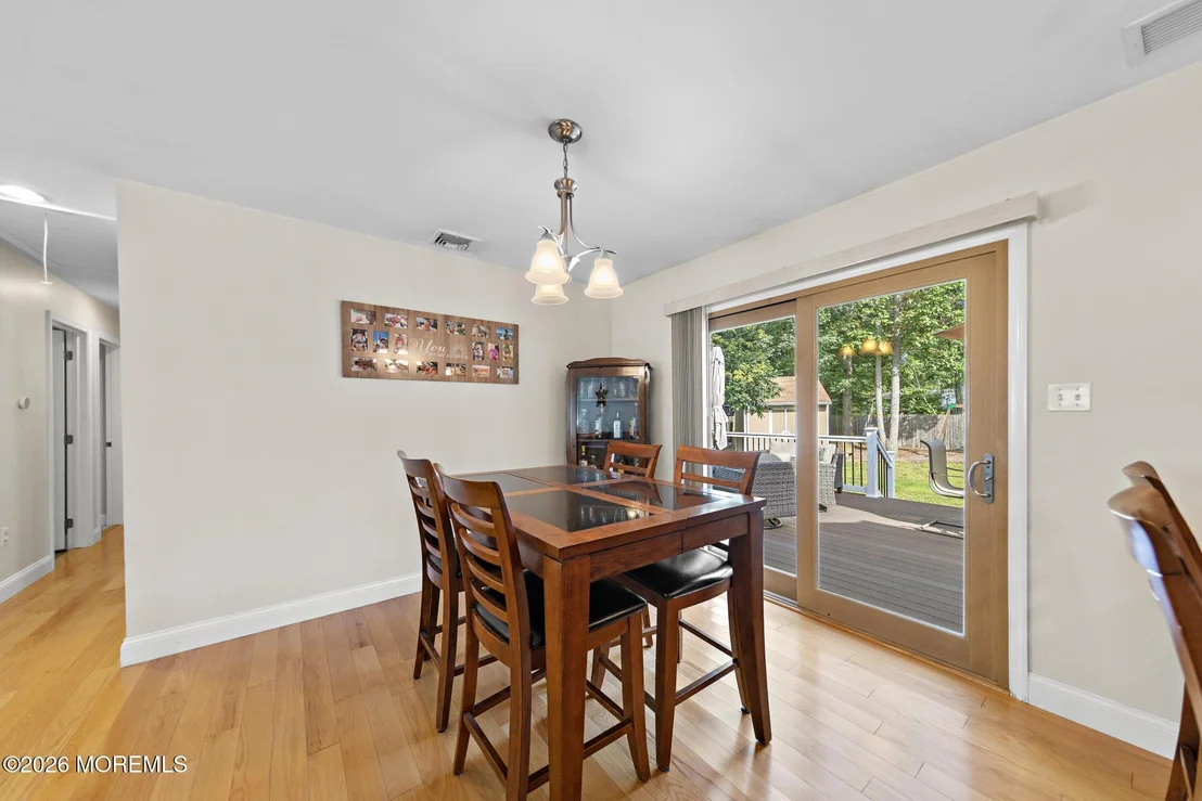 Photo of 211 3rd Avenue