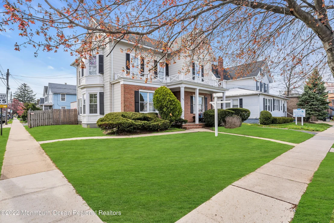 Photo of 68 Maple Avenue