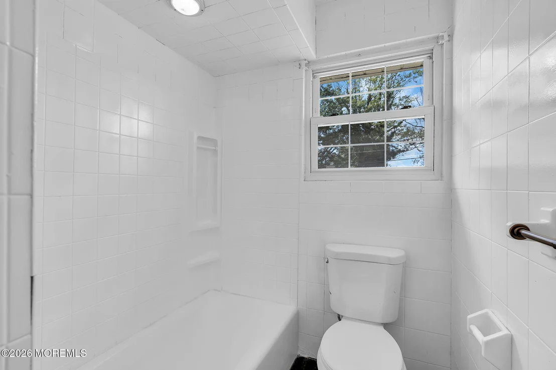 Photo of 995 Hunt Drive