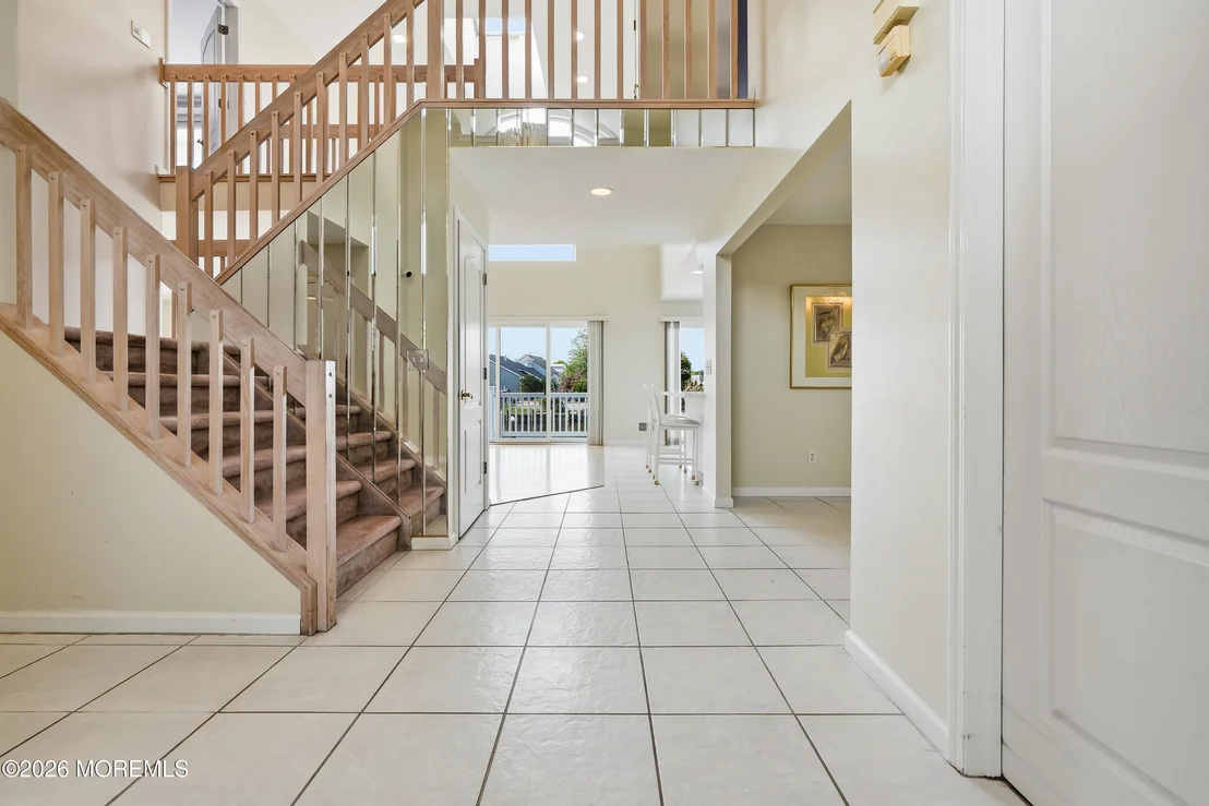 Photo of 717 Fairview Lane