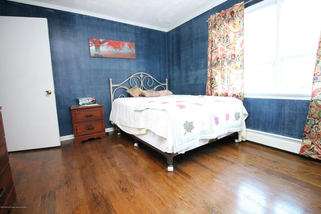 Photo of 33 Deepdale Drive