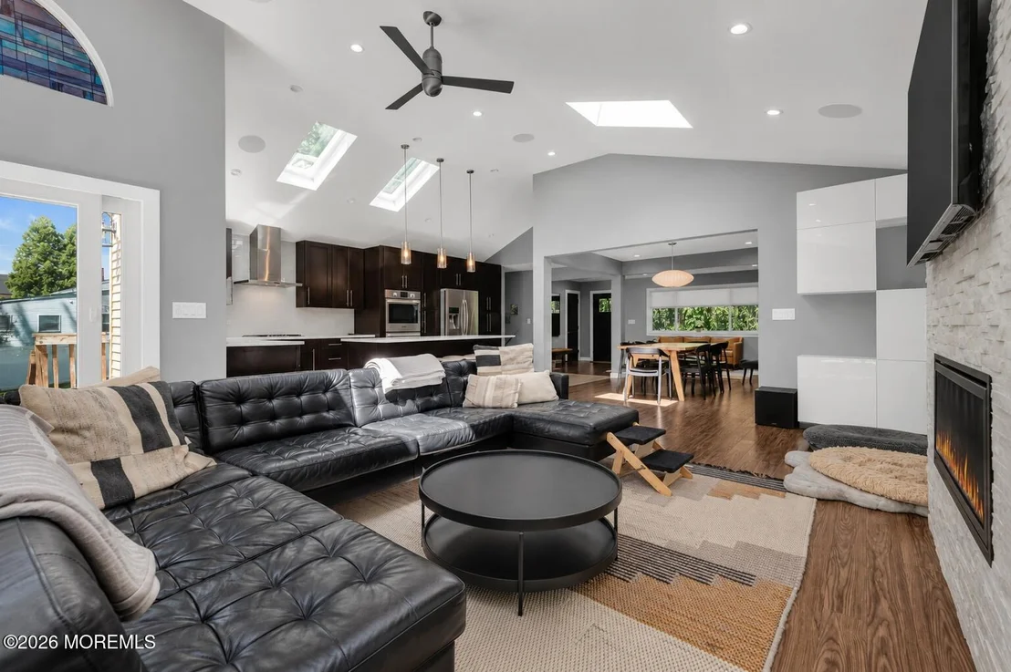 Photo of 43 Nautilus Drive