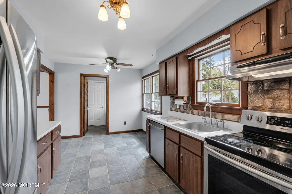 Photo of 801 Broadway Boulevard
