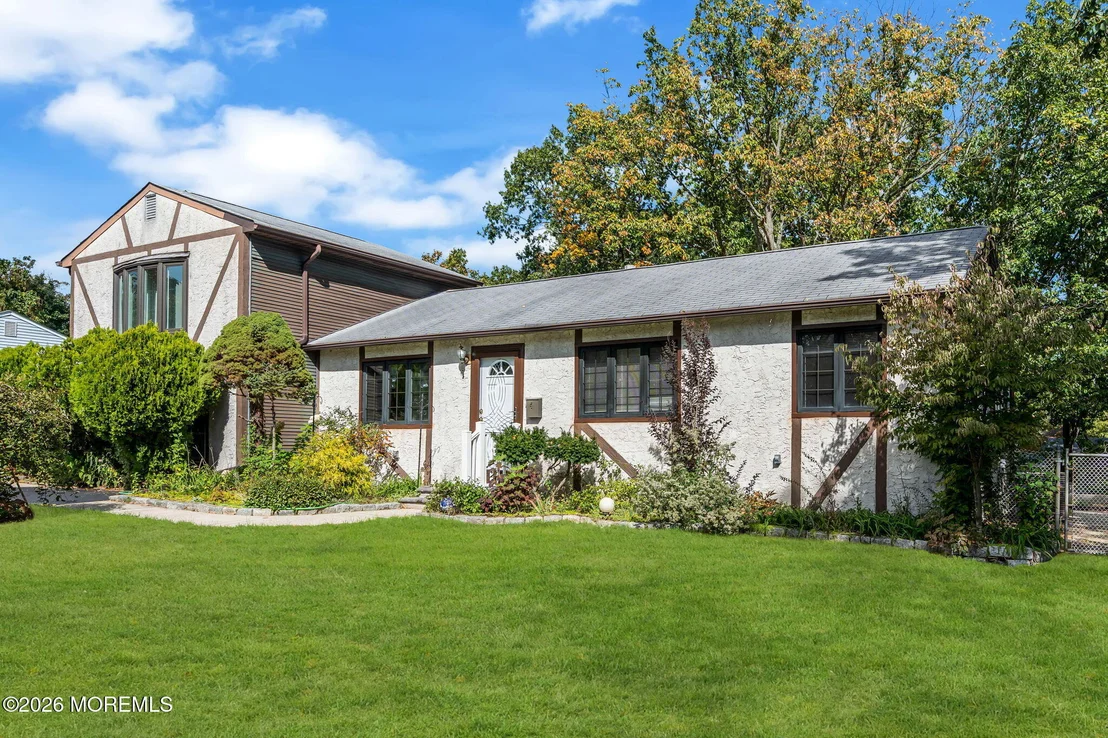 Photo of 4 Hemlock Road