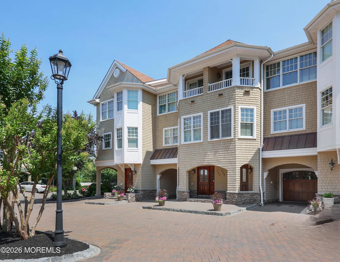 Photo of 302 River Mist Way