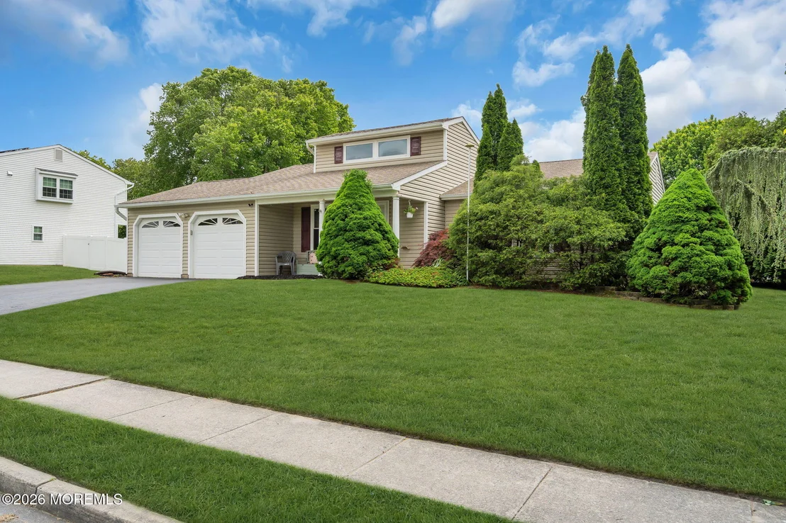 Photo of 7 Sweetbriar Trail