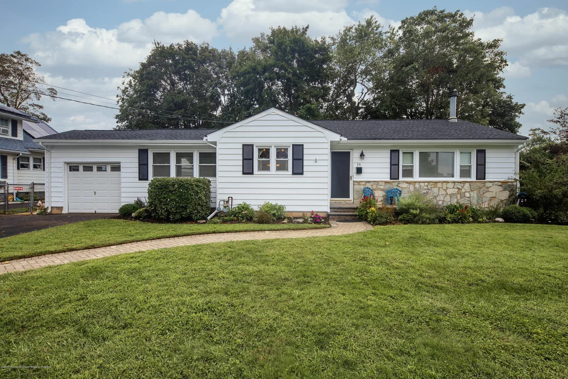 Photo of 16 Springfield Avenue