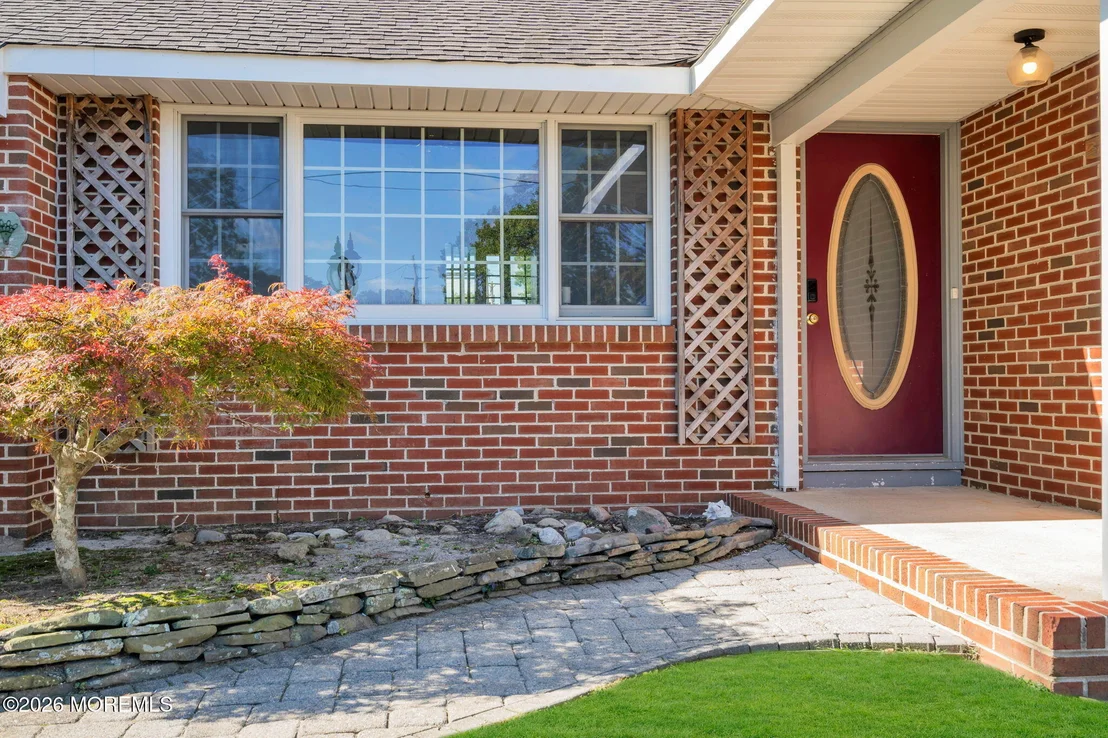 Photo of 141 Sunset Drive