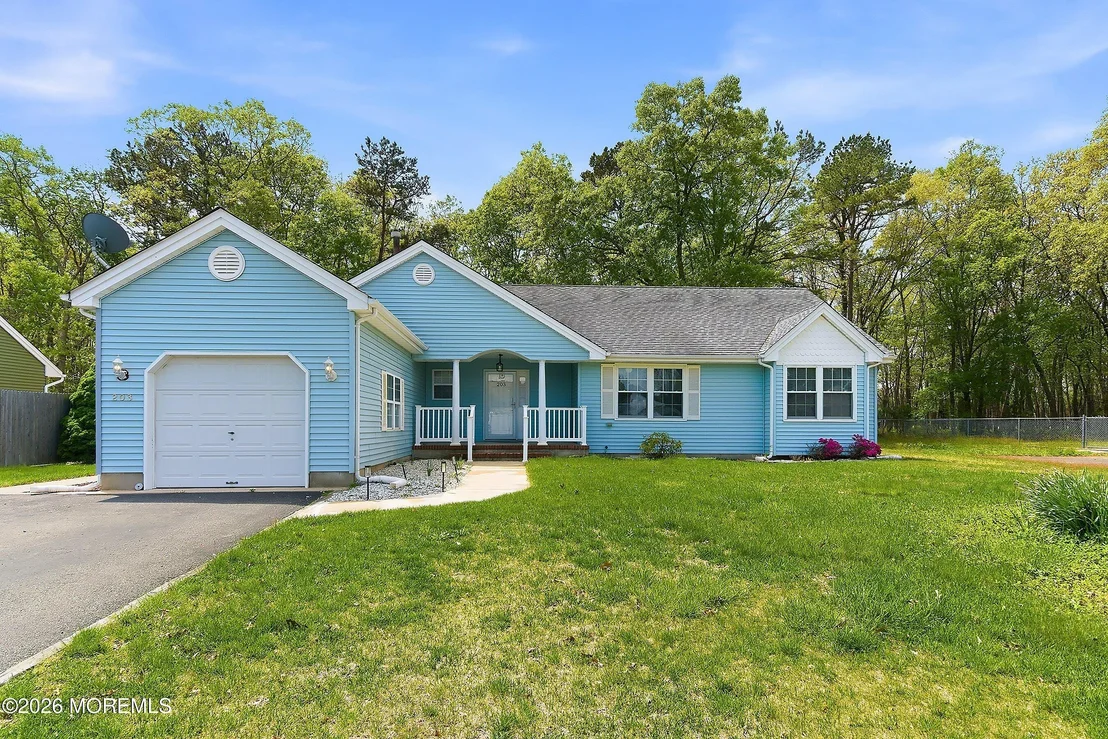 Photo of 203 Sunset Drive
