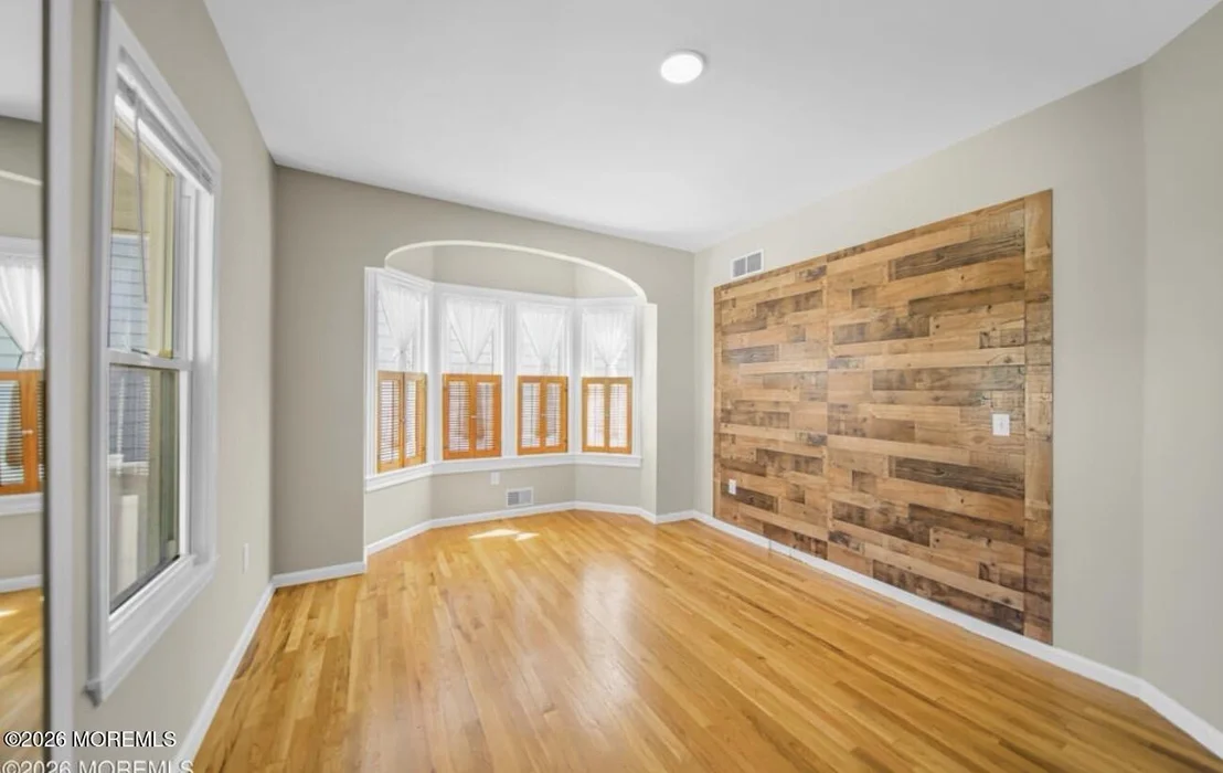 Photo of 607 Mcclellan Street