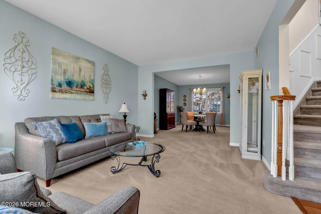 Photo of 105 Mesa Verde Lane