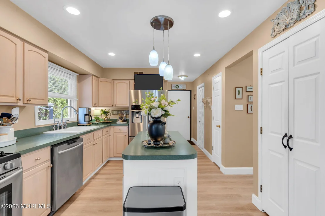 Photo of 90 Bear Brook Road