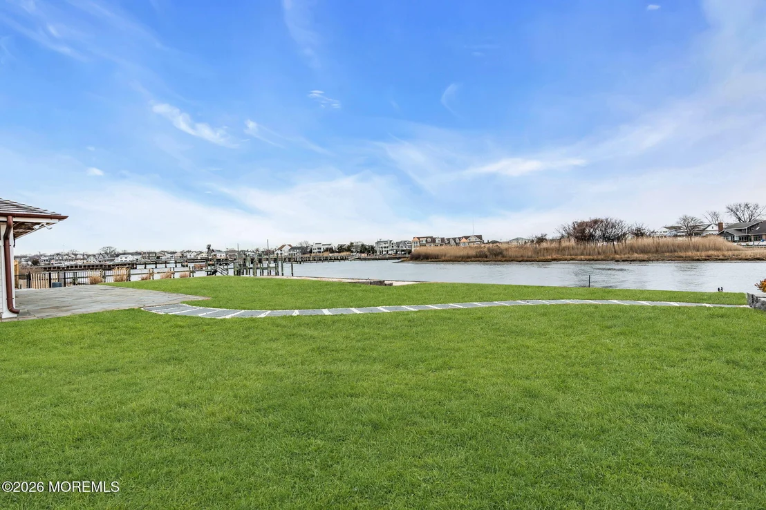 Photo of 22 Crescent Drive