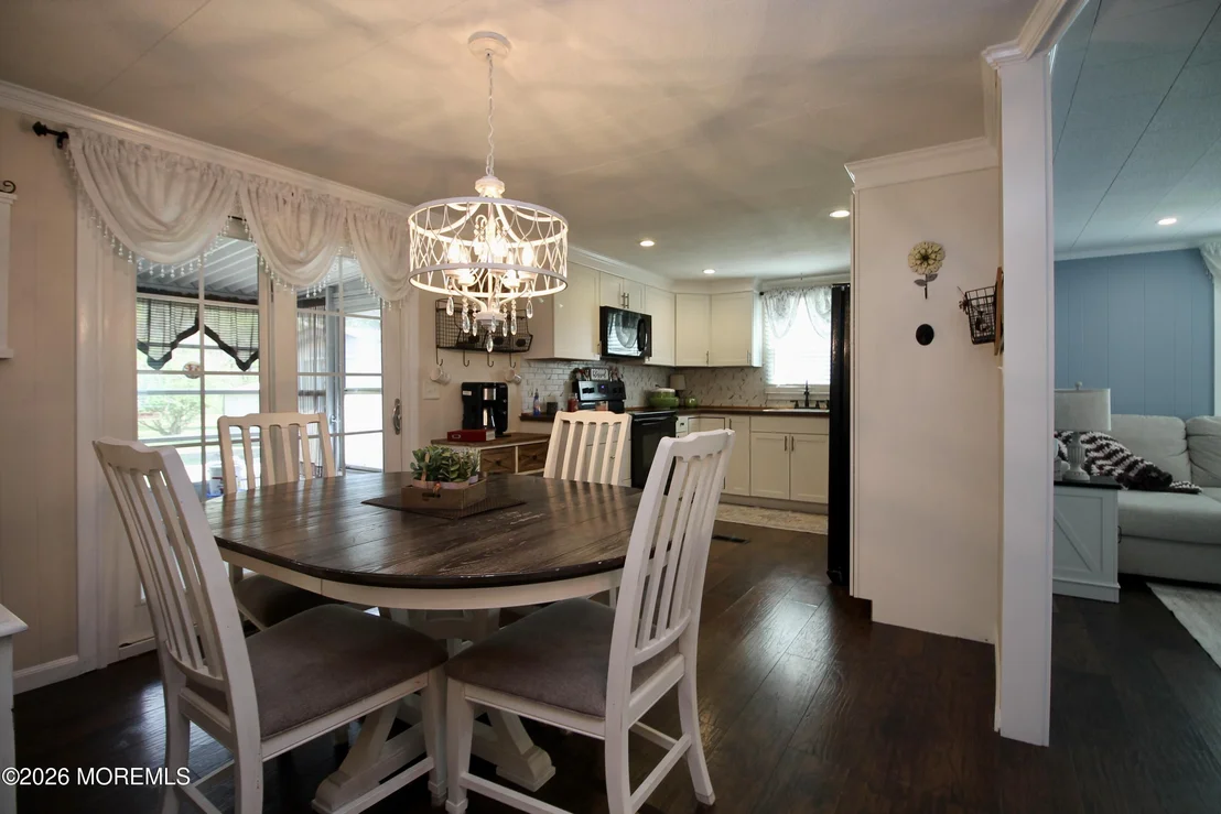 Photo of 562 Sara Drive