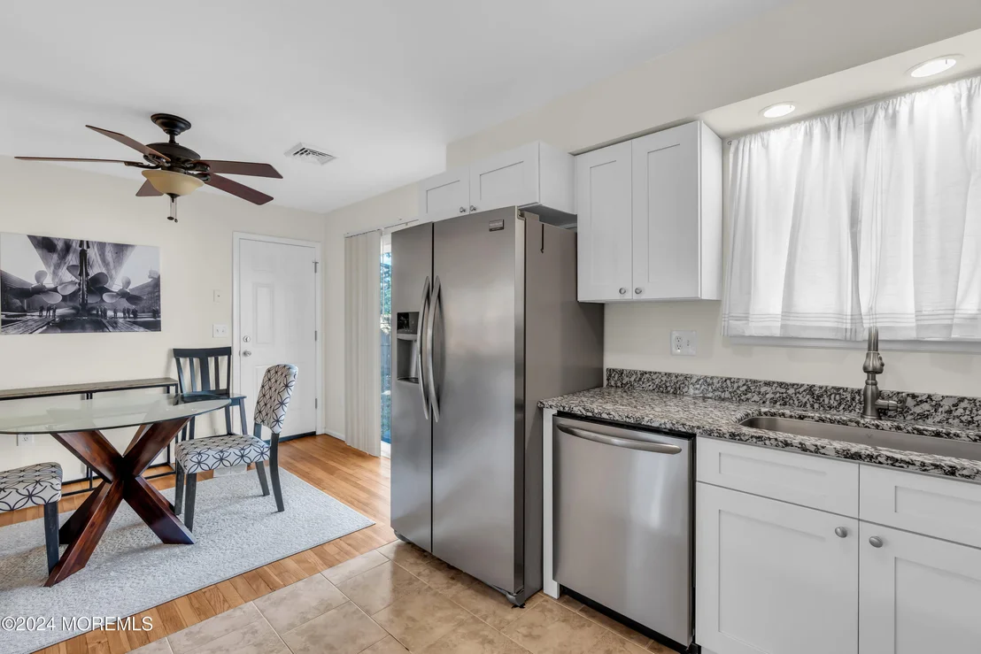 Photo of 512 N Shore Drive