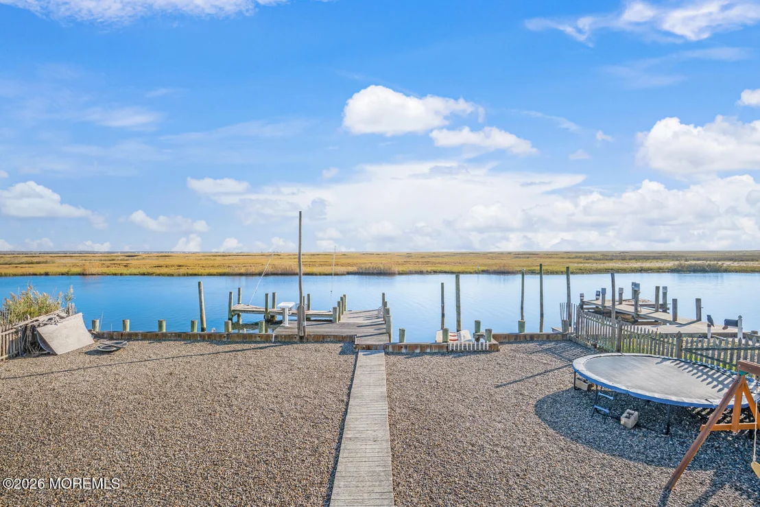 Photo of 322 Dock Road