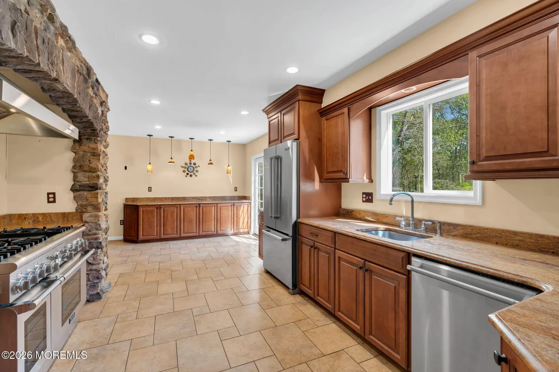 Photo of 205 Frank Applegate Road
