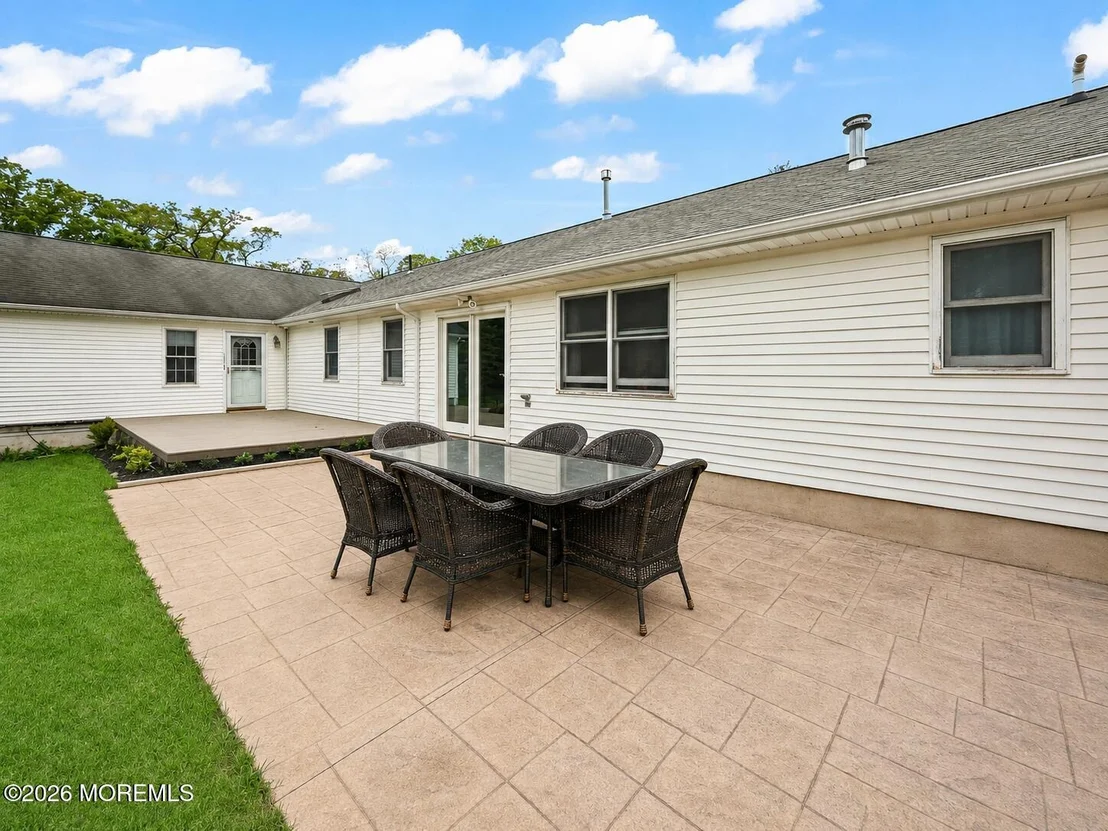 Photo of 28 Riverview Drive