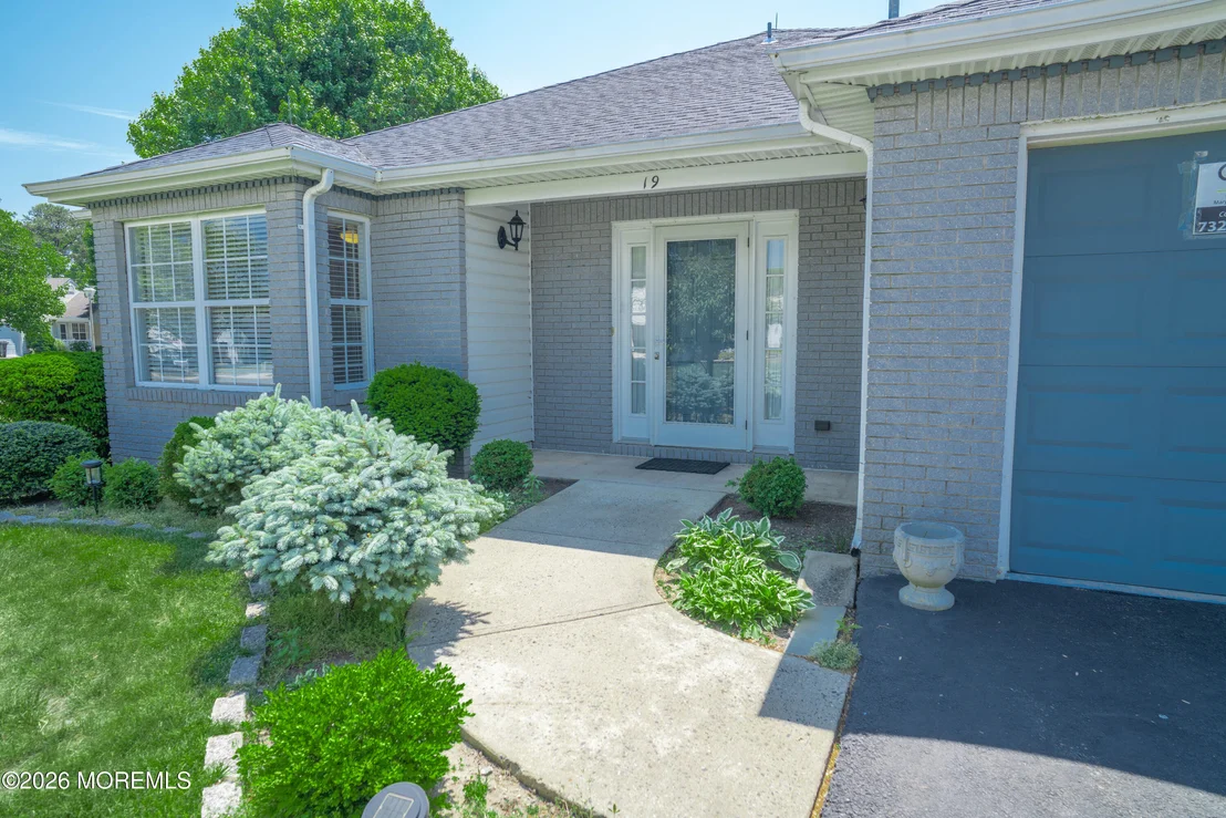 Photo of 19 Mayapple Drive
