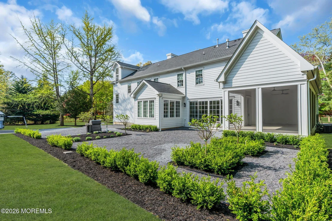 Photo of 13 Buttonwood Lane