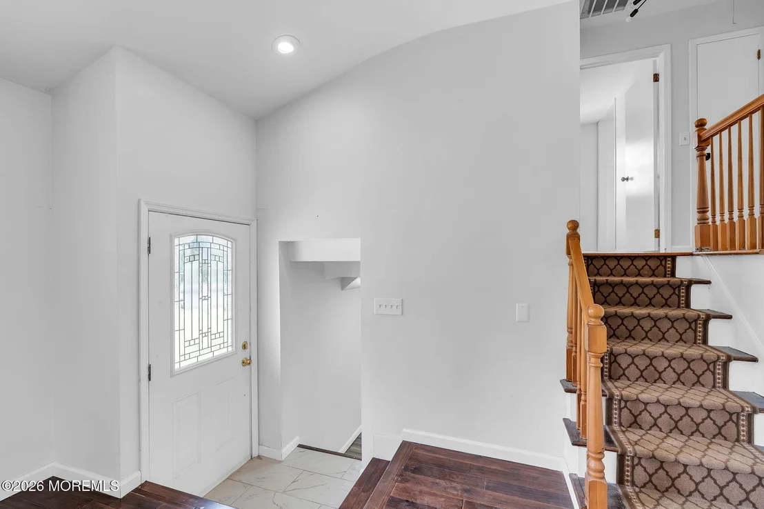 Photo of 995 Hunt Drive