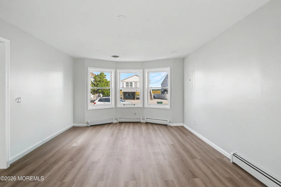 Photo of 348 Kingfisher Road