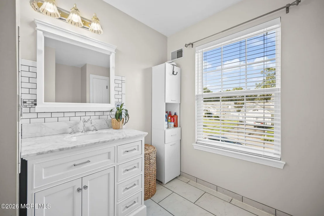 Photo of 1009 Beach Lane
